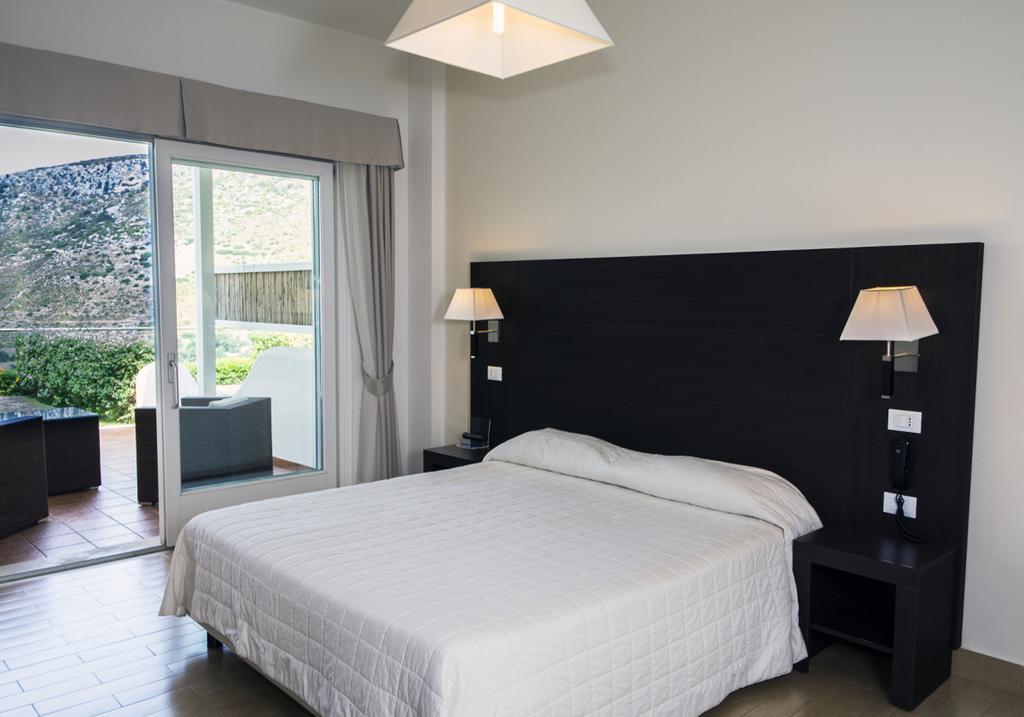 Moresco Park Hotel Sperlonga Ngoại thất bức ảnh